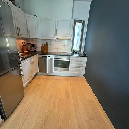 Leilighet Moderne Sentral I Med Gratis Parkering *