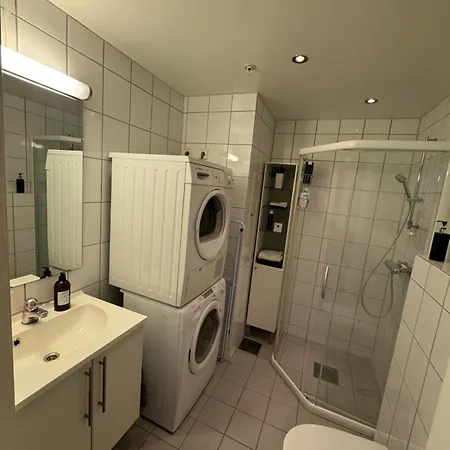 Leilighet Moderne Sentral I Med Gratis Parkering