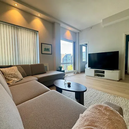 Moderne Sentral I Med Gratis Parkering Stavanger