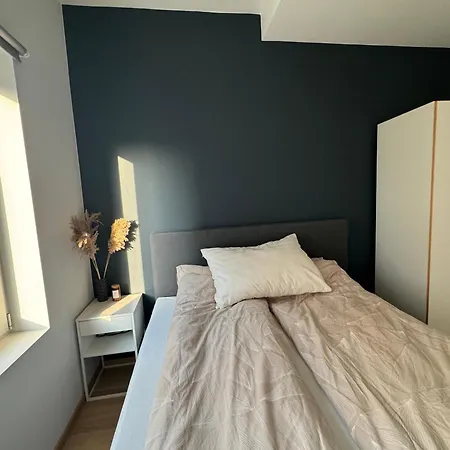 Leilighet Moderne Sentral I Med Gratis Parkering