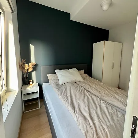 Leilighet Moderne Sentral I Med Gratis Parkering *